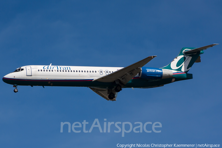 Delta Air Lines Boeing 717-2BD (N978AT) | Photo 127116