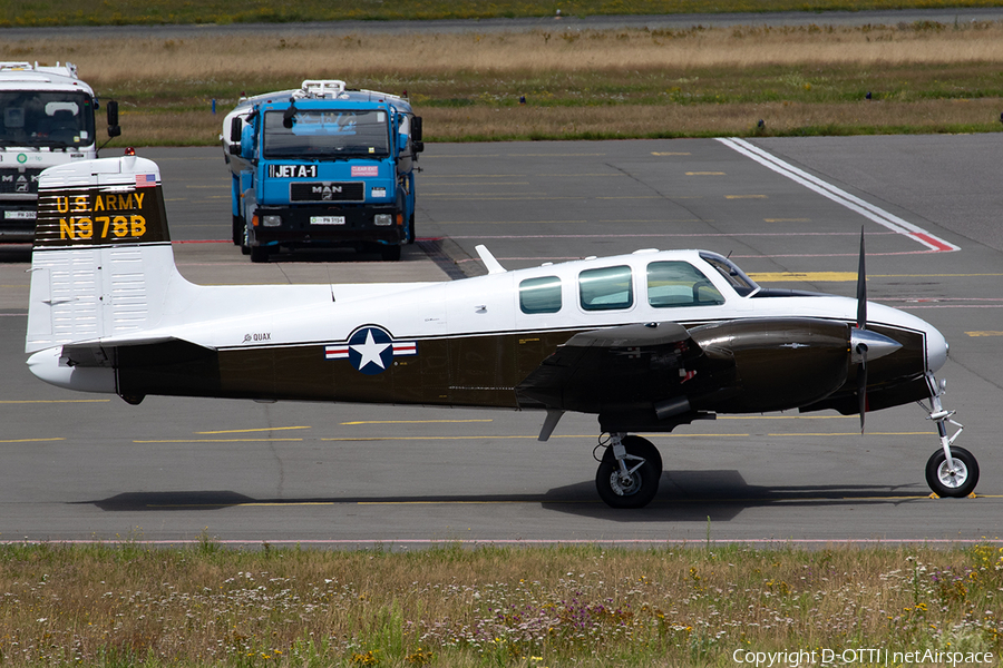 (Private) Beech D50E Twin Bonanza (N978B) | Photo 395169