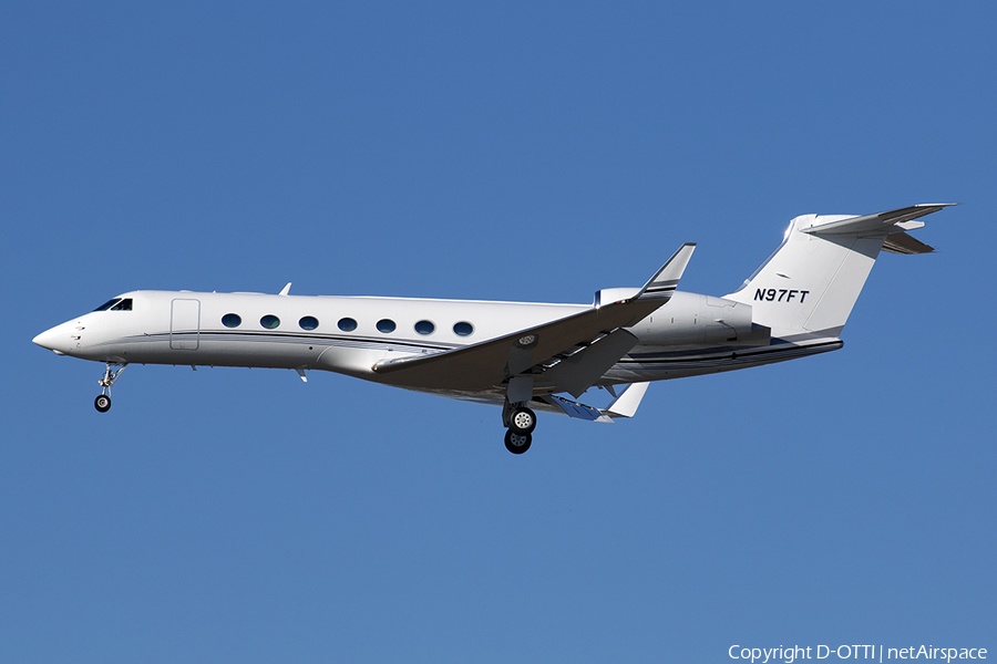 Jet Edge International Gulfstream G-V-SP (G550) (N97FT) | Photo 540159
