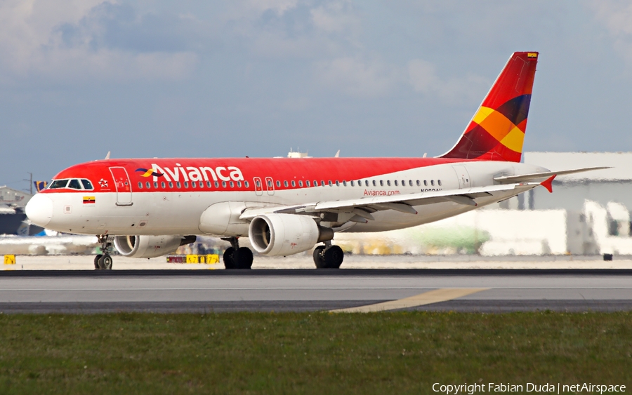 Avianca Airbus A320-214 (N980AV) | Photo 330771