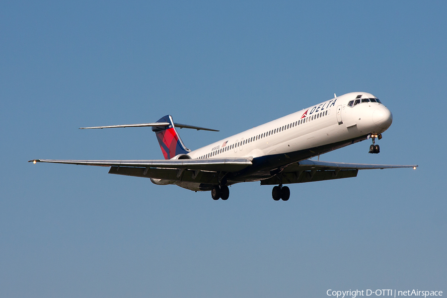 Delta Air Lines McDonnell Douglas MD-88 (N980DL) | Photo 386132