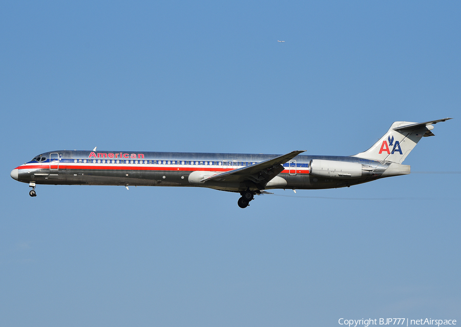 American Airlines McDonnell Douglas MD-83 (N980TW) | Photo 346161