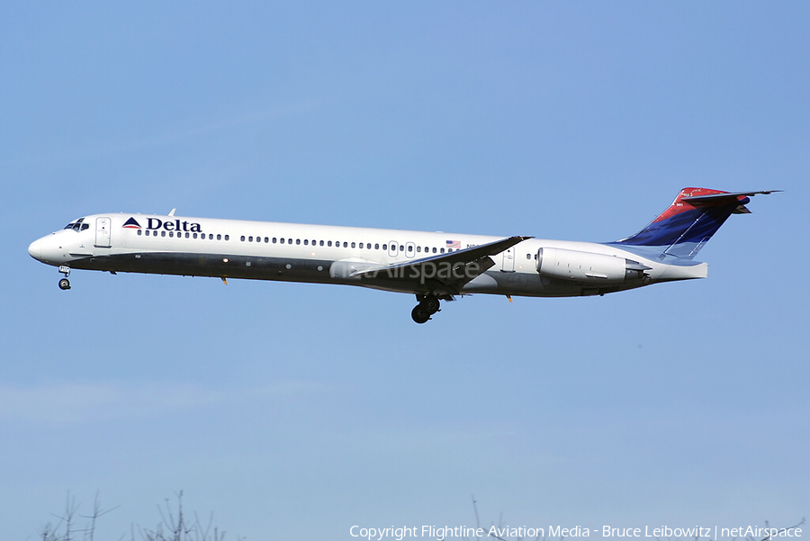Delta Air Lines McDonnell Douglas MD-88 (N981DL) | Photo 128132