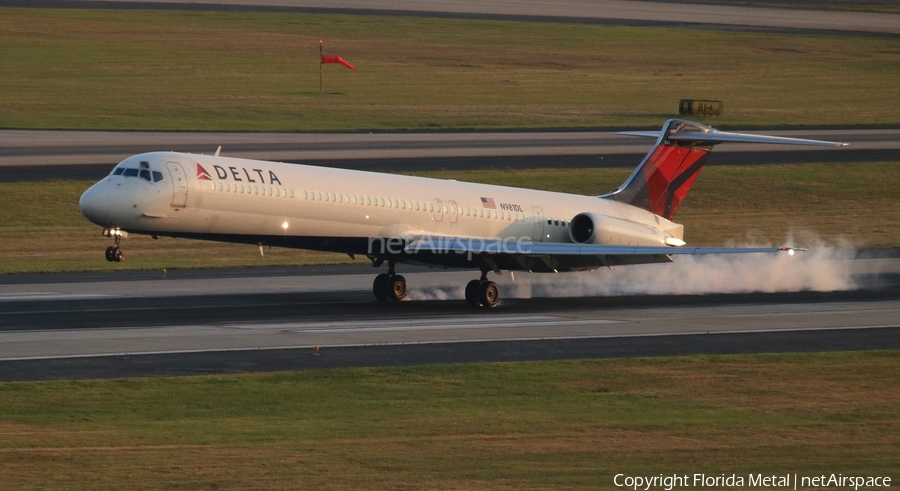 Delta Air Lines McDonnell Douglas MD-88 (N981DL) | Photo 325006