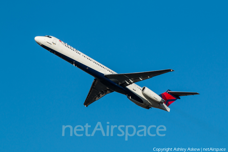 Delta Air Lines McDonnell Douglas MD-88 (N981DL) | Photo 67045