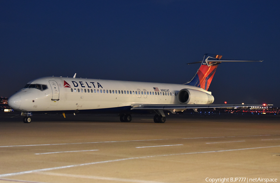 Delta Air Lines Boeing 717-2BD (N982AT) | Photo 375612