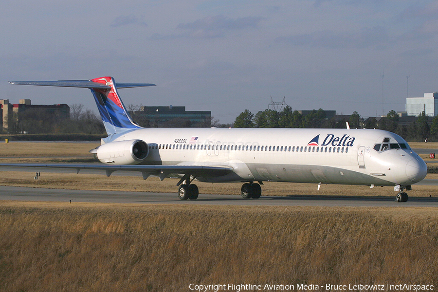 Delta Air Lines McDonnell Douglas MD-88 (N982DL) | Photo 127763