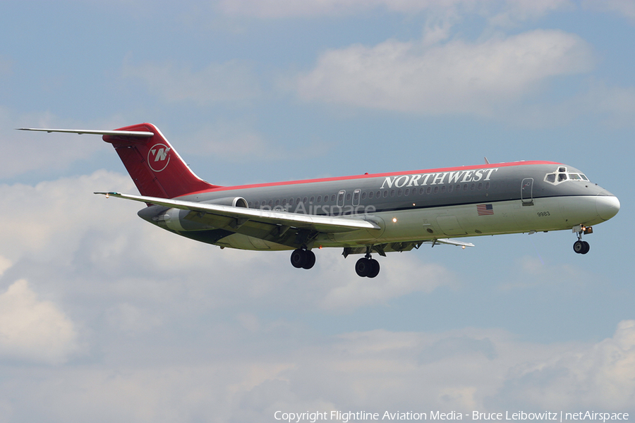 Northwest Airlines McDonnell Douglas DC-9-32 (N983US) | Photo 178708