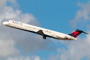 Delta Air Lines McDonnell Douglas MD-88 (N985DL) at  Orlando - International (McCoy), United States