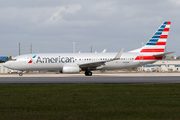American Airlines Boeing 737-823 (N985NN) at  Miami - International, United States