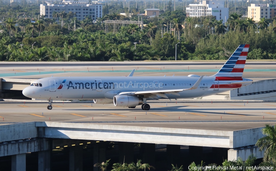 American Airlines Airbus A321-231 (N986AN) | Photo 358195