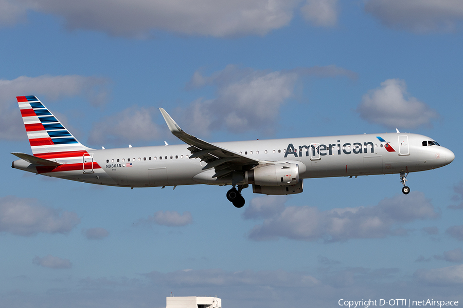 American Airlines Airbus A321-231 (N986AN) | Photo 137324