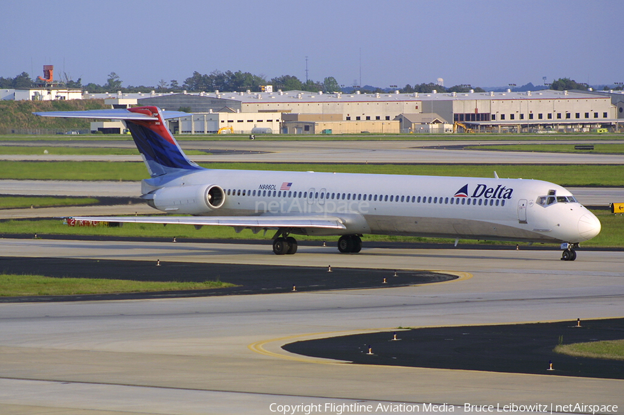 Delta Air Lines McDonnell Douglas MD-88 (N986DL) | Photo 128293