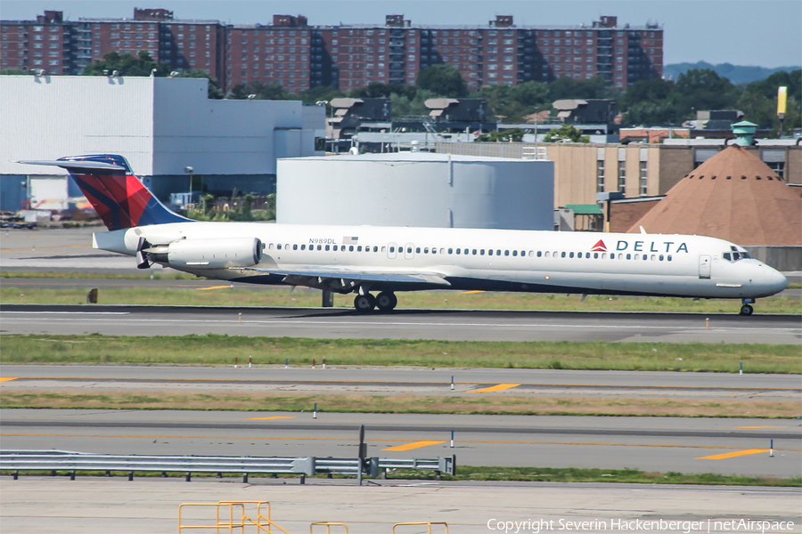 Delta Air Lines McDonnell Douglas MD-88 (N989DL) | Photo 177567