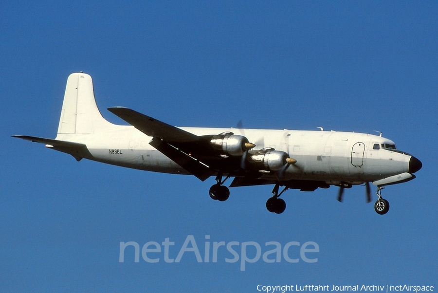 Aerial Transit Douglas DC-6A (N98BL) | Photo 407299