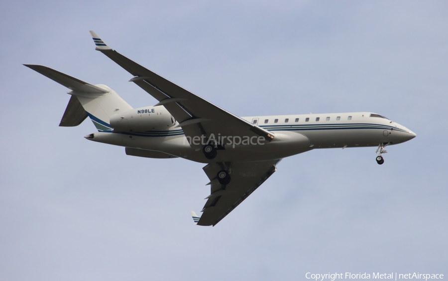 (Private) Bombardier BD-700-1A10 Global 6500 (N98LE) | Photo 656595