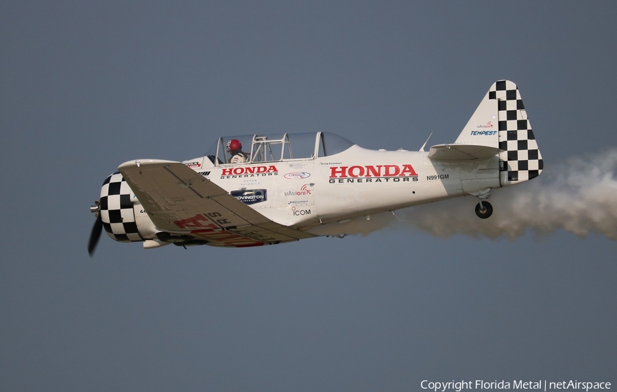 Aeroshell Aerobatic Team North American AT-6C Texan (N991GM) | Photo 351635