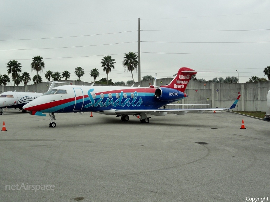 (Private) Bombardier BD-100-1A10 Challenger 300 (N991GS) | Photo 34310
