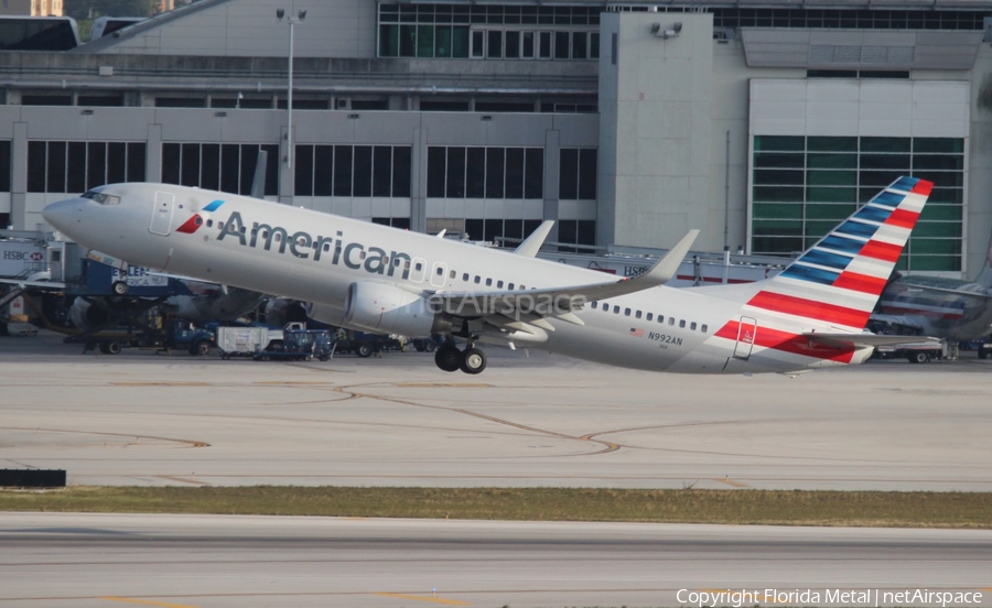 American Airlines Boeing 737-823 (N992AN) | Photo 325478