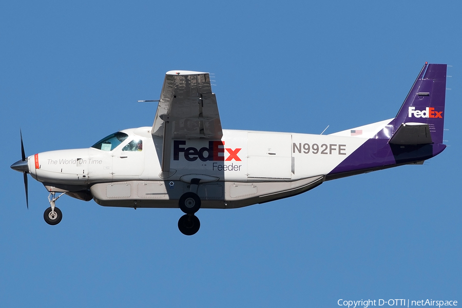 FedEx Feeder (Empire Airlines) Cessna 208B Super Cargomaster (N992FE) | Photo 178091