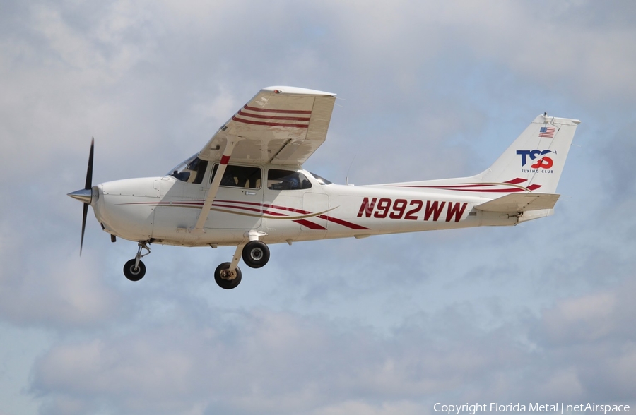 TSS Flying Club Cessna 172R Skyhawk (N992WW) | Photo 325489