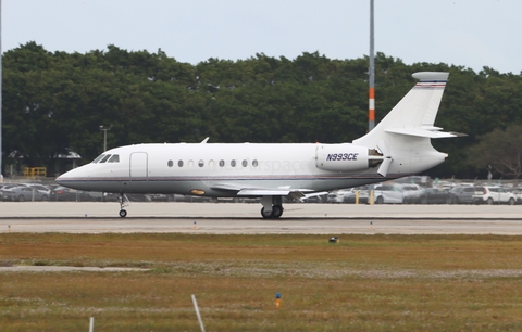 Corporate Eagle Management Services Dassault Falcon 2000 (N993CE) at  West Palm Beach - International, United States