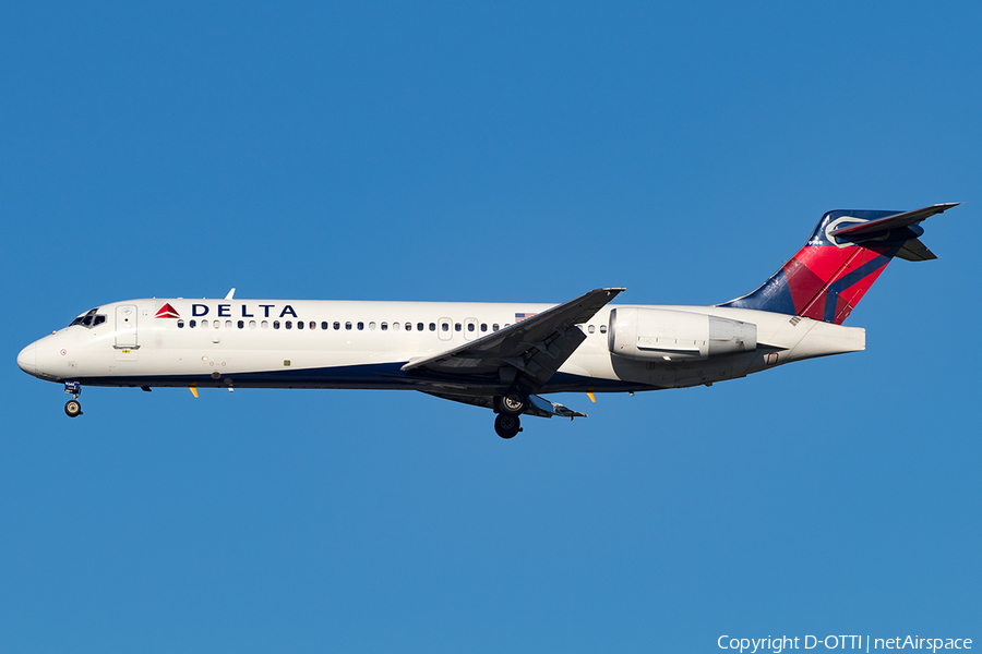 Delta Air Lines Boeing 717-2BD (N995AT) | Photo 180984