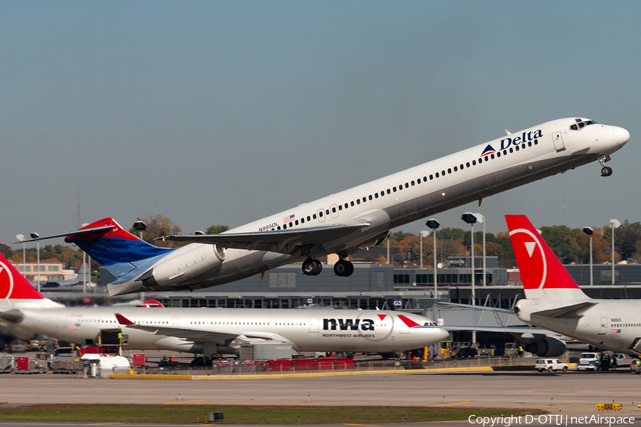 Delta Air Lines McDonnell Douglas MD-88 (N995DL) | Photo 190446