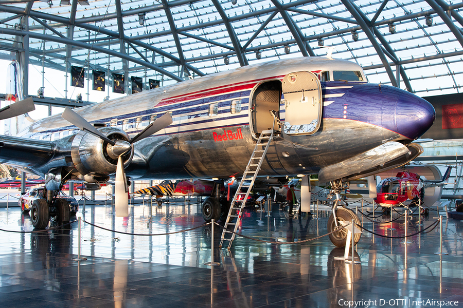 The Flying Bulls Douglas DC-6B (N996DM) | Photo 331215