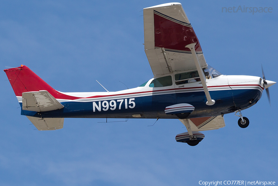 (Private) Cessna 172P Skyhawk (N99715) | Photo 5433