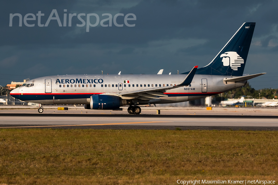 AeroMexico Boeing 737-76Q (N997AM) | Photo 392454