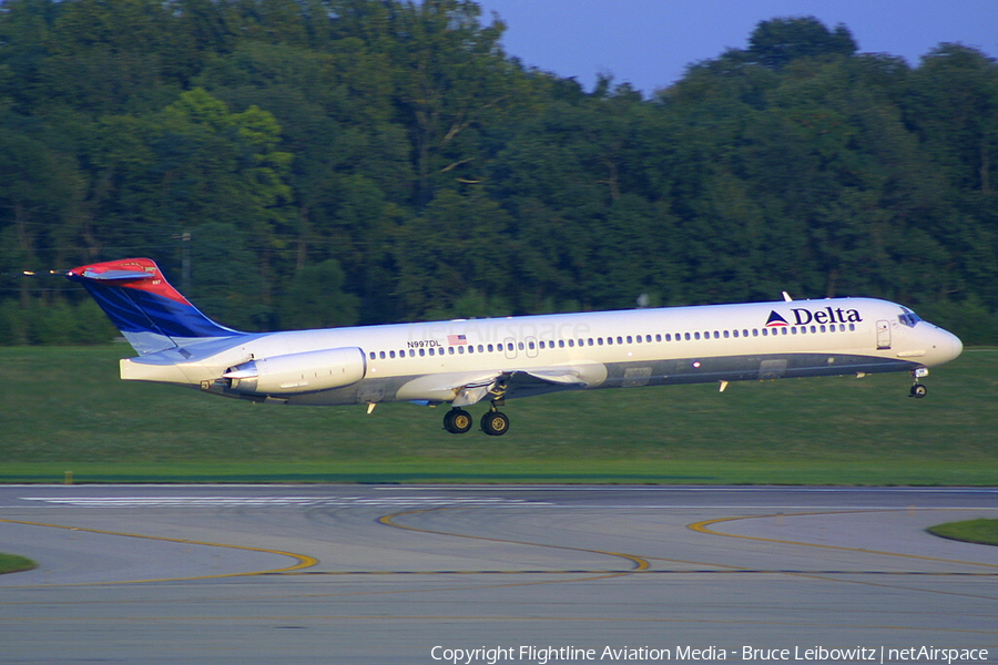 Delta Air Lines McDonnell Douglas MD-88 (N997DL) | Photo 128069