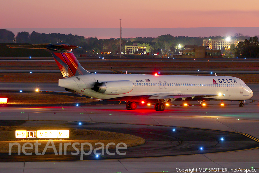 Delta Air Lines McDonnell Douglas MD-88 (N998DL) | Photo 224693