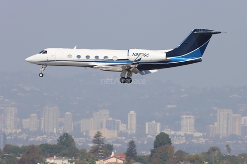 (Private) Gulfstream G-IV-X (G450) (N999GC) at  Los Angeles - International, United States