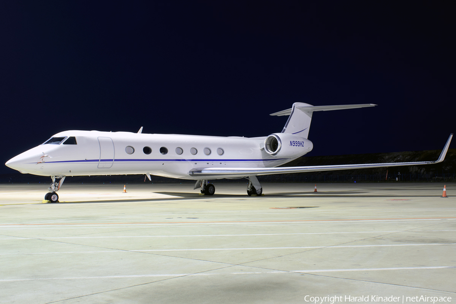 (Private) Gulfstream G-V-SP (G550) (N999HZ) | Photo 307339