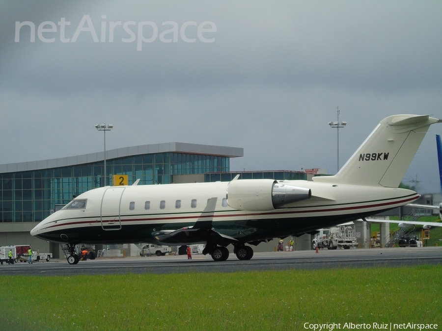 (Private) Bombardier CL-600-2B16 Challenger 605 (N99KW) | Photo 203693
