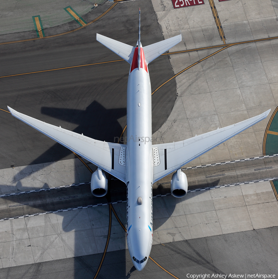 American Airlines Boeing 777-223(ER) (N***A*) | Photo 210472