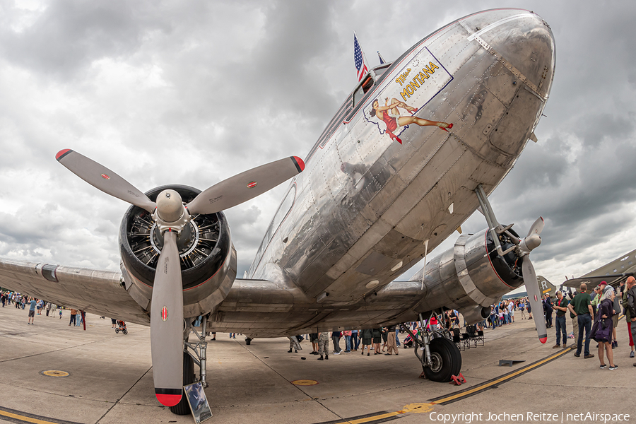 (Private) Douglas DC-3A-S1C3G (N24320) | Photo 328029