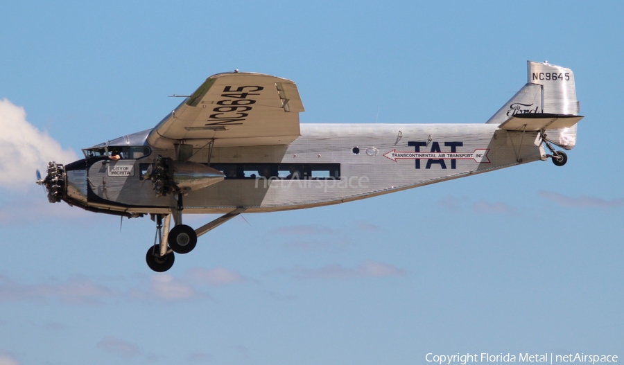 Liberty Aviation Museum (EAA) Ford 5-AT-B Trimotor (NC9645) | Photo 356972