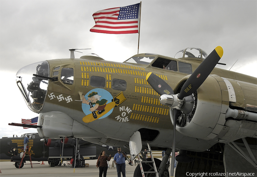 Collings Foundation Boeing B-17G Flying Fortress (NL93012) | Photo 22539