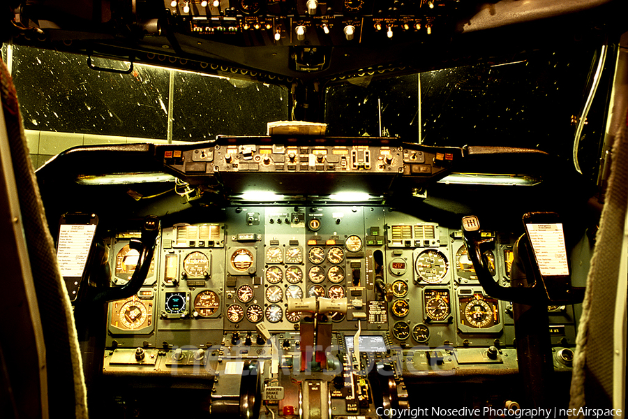 Southwest Airlines Boeing 737-3H4 (N***SW) | Photo 923