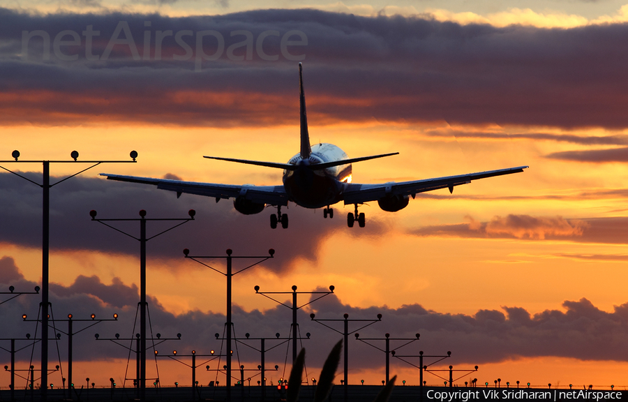 Southwest Airlines Boeing 737-3H4 (N***SW) | Photo 153781