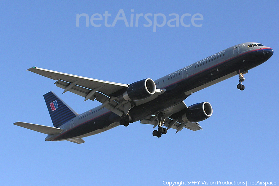 United Airlines Boeing 757-222 (N5**UA) | Photo 3309