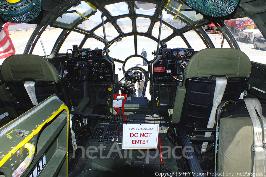 Commemorative Air Force Boeing B-29A Superfortress (NX529B) | Photo 24145