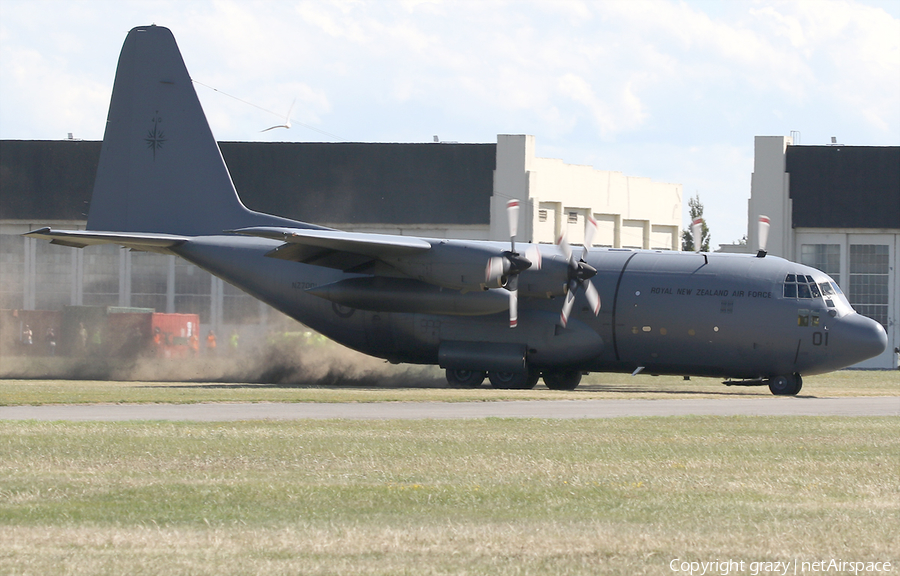 Royal New Zealand Air Force Lockheed C-130H Hercules (NZ7001) | Photo 665249