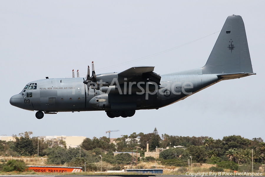 Royal New Zealand Air Force Lockheed C-130H Hercules (NZ7003) | Photo 507913