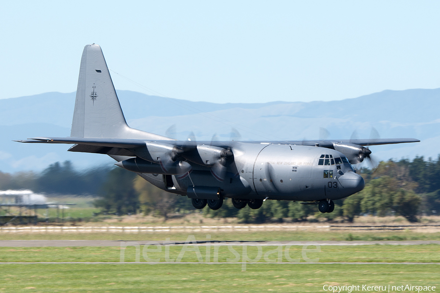 Royal New Zealand Air Force Lockheed C-130H Hercules (NZ7003) | Photo 149273