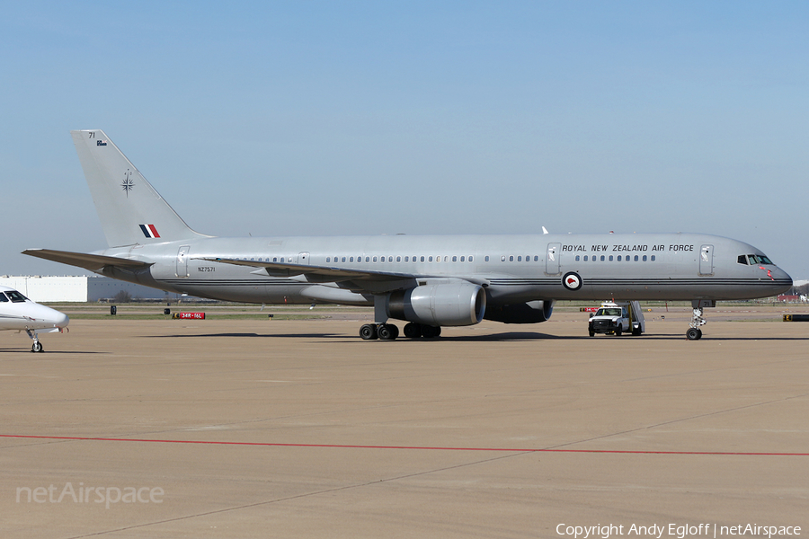 Royal New Zealand Air Force Boeing 757-2K2 (NZ7571) | Photo 150120