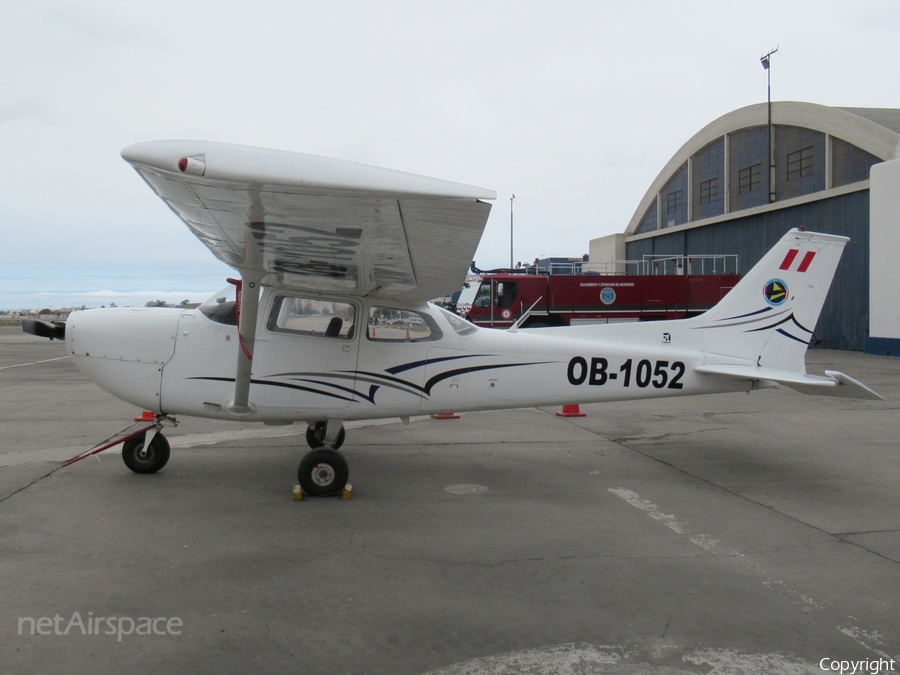 Peruvian Air Force (Fuerza Aerea del Peru) Cessna T-41D Mescalero (OB-1052) | Photo 359152