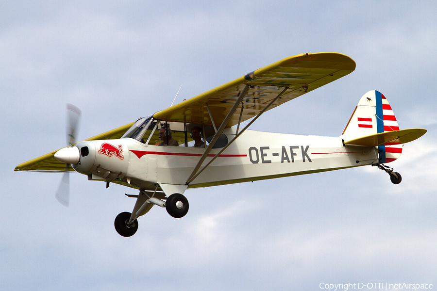The Flying Bulls Piper PA-18-105 Super Cub (OE-AFK) | Photo 368749